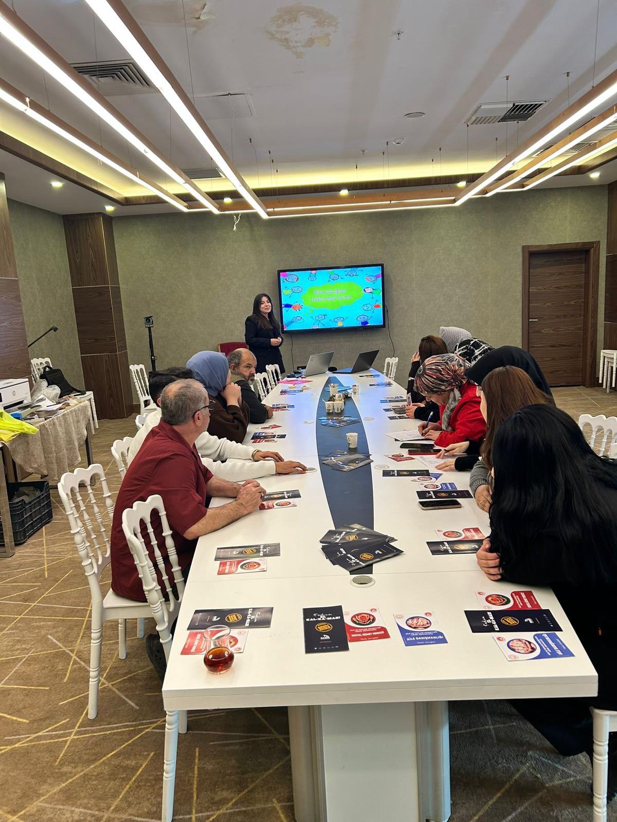 Nicer Otel Personeline Kadın, Çocuk Hakları ve Aile İçi İletişim Eğitimi