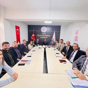 İl Müdürümüz Nejat İLHAN, Kuruluş Müdürleriyle Bir Araya Gelerek Kapsamlı Bir Toplantı Gerçekleştirdi - fotoğraf 1