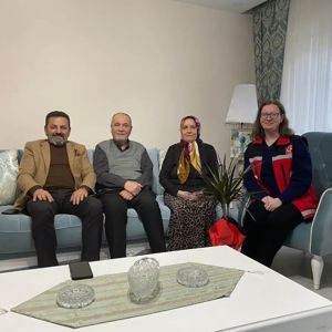 Şehit Mesut BİLİR'in Kıymetli Ailesine Ziyaret Gerçekleştirildi - fotoğraf 1