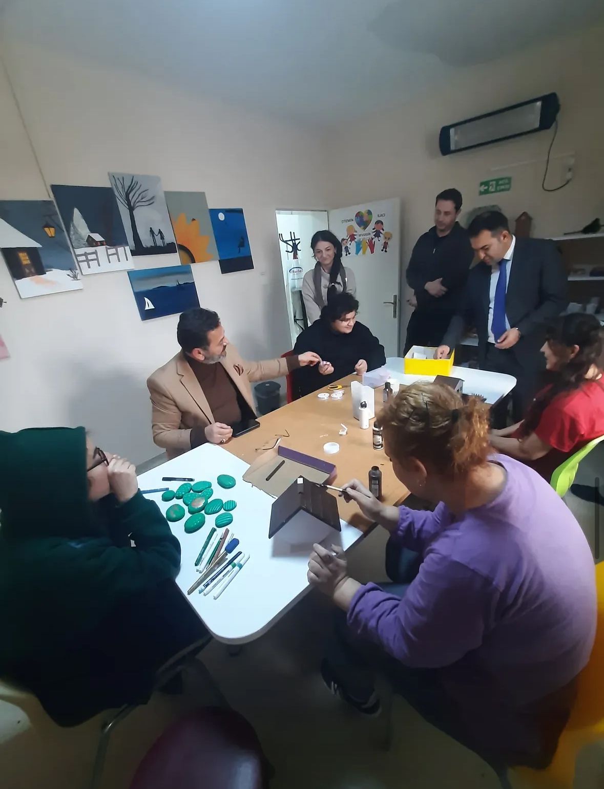 İl Müdürümüz Nejat İLHAN, Gündüz Bakım Rehabilitasyon ve Aile Danışma Merkezimizi Ziyaret Ederek Sunulan Hizmetler Hakkında Bilgi Aldı