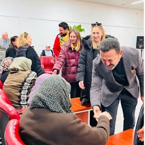 İl Müdürümüz Nejat İLHAN, Kıymetli Eşi ve Çocukları ile Birlikte Bilecik Huzurevi Müdürlüğünü Ziyaret Etti - fotoğraf 1