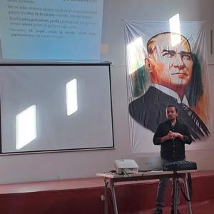 Müdürlüğümüz Meslek Elemanlarına Yönelik ''Çocuk Hizmetlerine Yönelik Bireysel ve Grup Görüşme Teknikleri'' Konulu Eğitim Gerçekleştirildi - fotoğraf 3