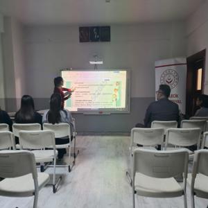 Akrandan Akrana Eğitim Modeli Kapsamında Farkındalık Eğitimi Gerçekleştirildi - fotoğraf 1