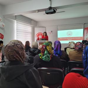 Tekkeköy ADEM ve Çarşamba SODAM’da Kadınlara Yönelik Farkındalık Eğitimleri - fotoğraf 1