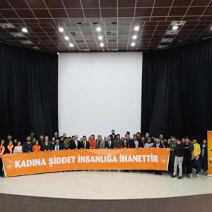 Şiddet Önleme ve İzleme Merkezi Müdürü Azize DOYRAN Tarafından “Aile İçi ve Kadına Yönelik Şiddetle Mücadele” Konferansı Verildi. - fotoğraf 3