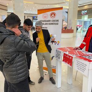 Çocuk Hakları Sözleşmesi imza kampanyası kapsamında Ceylan AVM’de tanıtım standımızı kurduk. - fotoğraf 1