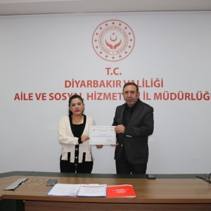 Modüler Aile Eğitim Programının katılım belgeleri takdim edilmiştir. - fotoğraf 6