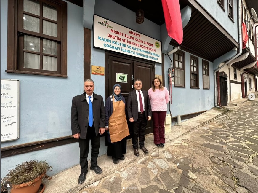 İl Müdürümüz Sayın Adem YÜCEL Amasya Misket Eller Kadın Girişimi Üretim ve İşletme Kooperatifi' ni ziyaret etti.