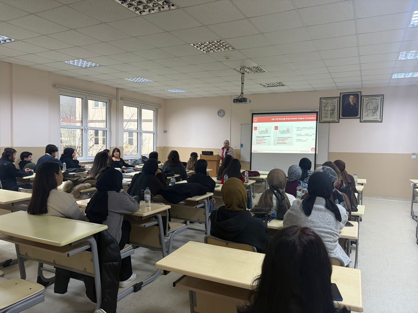 Bakanlığımız ile Yükseköğretim Kurulu (YÖK) arasında imzalanan iş birliği protokolü doğrultusunda, Ordu Üniversitesi öğrencilerine yönelik Aile Eğitim Programı çalışmaları Başarıyla Tamamlandı