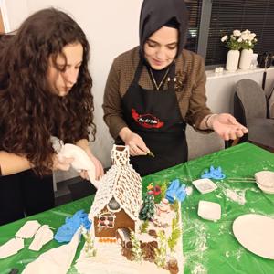 Tatlı Etkinlikte Tatlı Anılar: Çocuklarımızla Çikolata ve Pasta Atölyesi   - fotoğraf 2