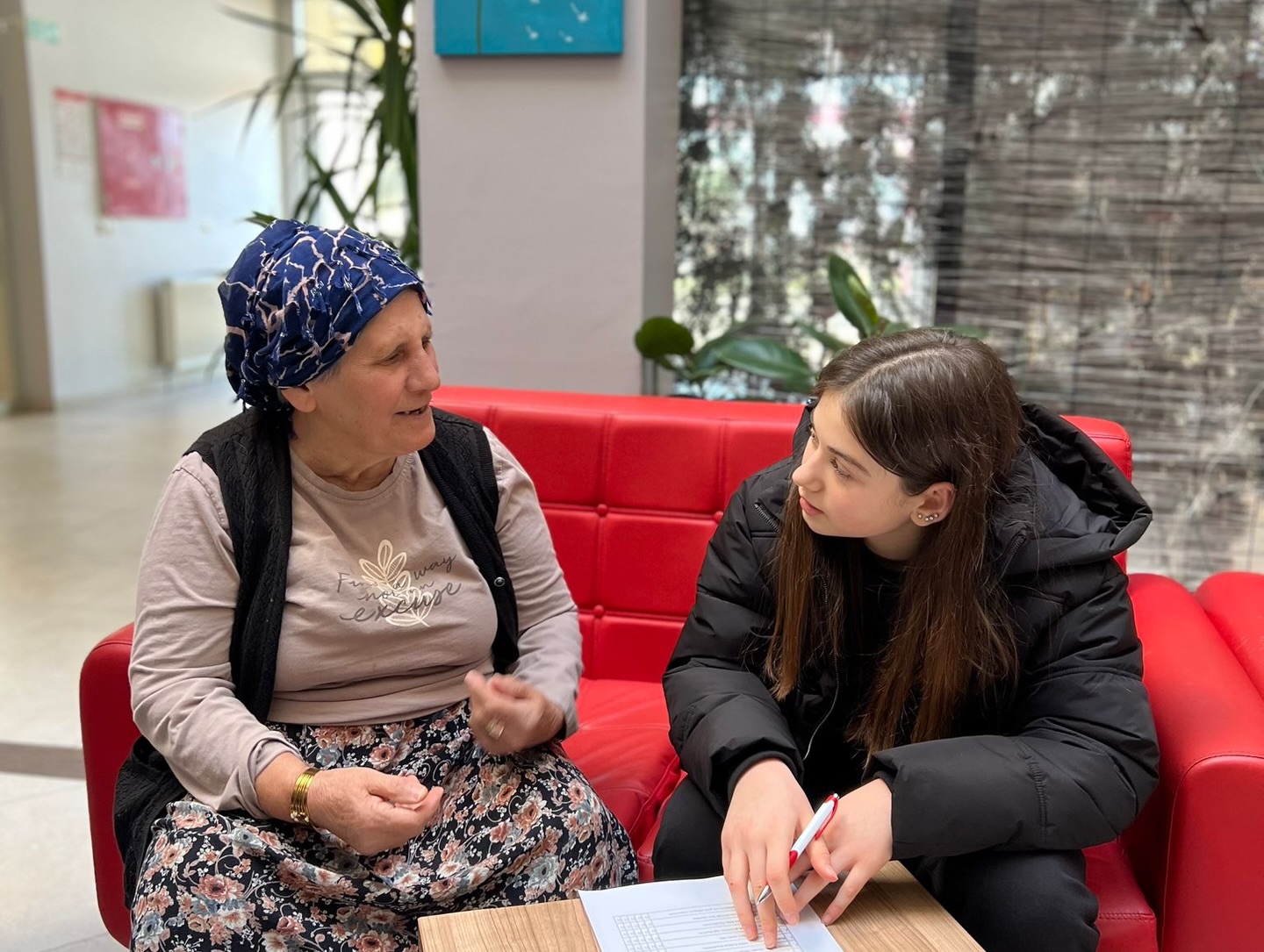 Gençlerin Fırçası, Büyüklerimizin Kalbine Dokundu Sanatın İyileştirici Gücü Tübitak Projesinde!