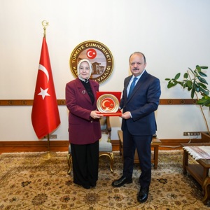 Bakan Yardımcımız Sayın Leman Yenigün Kastamonu Valiliğini Ziyaret Etti - fotoğraf 2