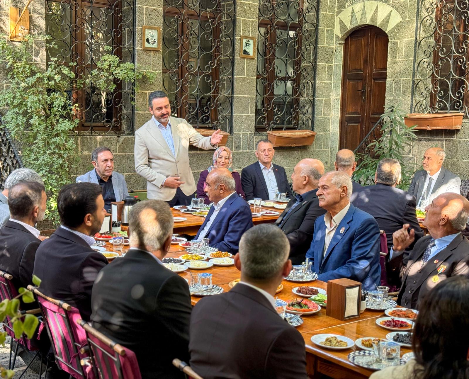 Şehit Yakınları ve Gaziler ile İstişare Toplantısı