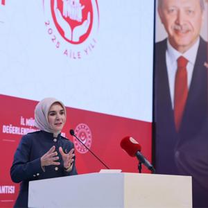 Bakanımız Sayın Mahinur Özdemir Göktaş, İl Müdürleri Değerlendirme Toplantısı’nda İl Müdürleriyle Bir Araya Geldi - fotoğraf 1