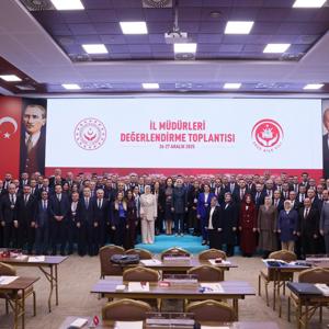 Bakanımız Sayın Mahinur Özdemir Göktaş, İl Müdürleri Değerlendirme Toplantısı’nda İl Müdürleriyle Bir Araya Geldi - fotoğraf 4
