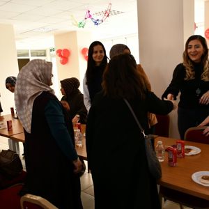İl Müdürlüğümüz koordinesinde, Bakanlığımız Aile ve Toplum Hizmetleri Genel Müdürlüğü tarafından yürütülen Modüler Aile Eğitim Programının kapanış programı gerçekleştirildi. - fotoğraf 2