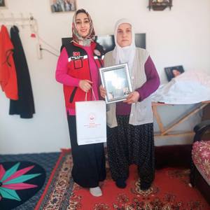 İl Müdürlüğümüz Şehit Yakınları ve Gazi Hizmetleri Birimi tarafından, ilimiz Kozaklı ilçesinde ikamet eden şehit yakınlarına yönelik hane ziyaretleri gerçekleştirilmiştir. - fotoğraf 1