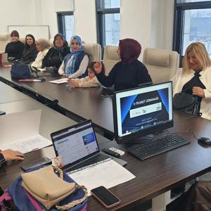 Dijital Dünyada Kadın Gücü, E-Ticaretle Özgürleşiyor - fotoğraf 3