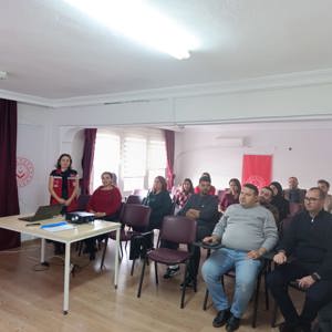 Madde Bağımlılığı ile Mücadele Konulu Eğitim Gerçekleştirildi. - fotoğraf 2