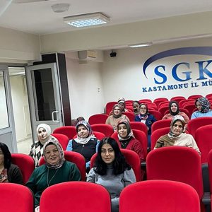 Sosyal Güvenlik Kurumu Personellerine Kadına Yönelik Şiddetle Mücadele Farkındalık Eğitimi  - fotoğraf 3