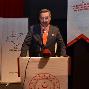 Van’da 25 Kasım Kadına Yönelik Şiddetle Mücadele ve Dayanışma Günü - fotoğraf 4
