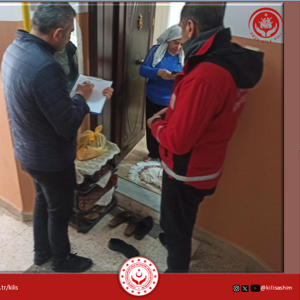 İl Müdürlüğümüze bağlı Sosyal Hizmet Merkezi Müdürlüğü  personeli tarafından evinde yalnız yaşayan ve tek ebeveynli ailelerimizi ziyaret edip, acil ihtiyaçlarını tespit ediyoruz. - fotoğraf 5