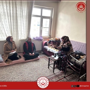 İl Müdürlüğümüze bağlı Sosyal Hizmet Merkezi Müdürlüğü  personeli tarafından evinde yalnız yaşayan ve tek ebeveynli ailelerimizi ziyaret edip, acil ihtiyaçlarını tespit ediyoruz. - fotoğraf 8