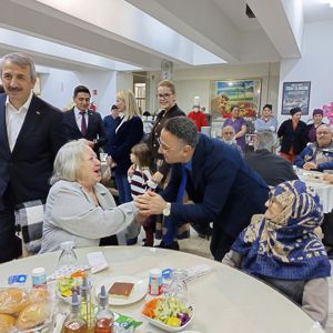Edirne Valisi Yunus SEZER, Eşi Canan SEZER Hanımefendi İle Birlikte Edirne Huzurevi'ni Ziyaret Etti. - fotoğraf 2