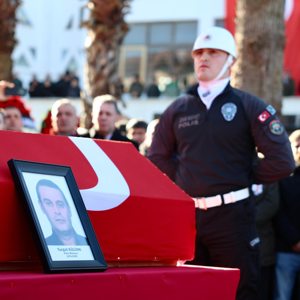 Kahraman Şehidimizi Son Yolculuğuna Uğurladık. - fotoğraf 1