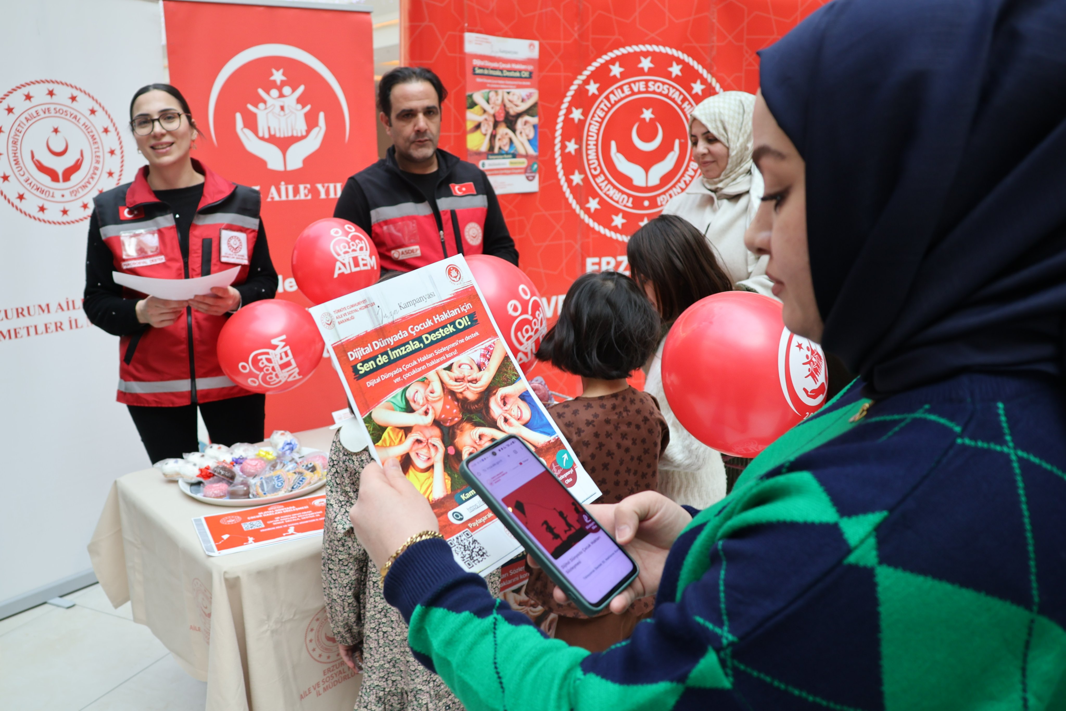 Dijital Dünyada Çocuk Hakları Sözleşmesi Kampanyasına Destek Çağrısı
