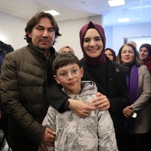 Bakanımız Göktaş, Sarıkamış'ta şehit ve gazi aileleri onuruna verilen yemeğe katıldı - fotoğraf 3