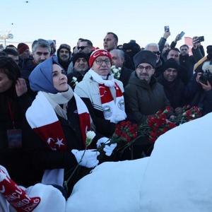Bakanımız Göktaş, Sarıkamış'ta şehit ve gazi aileleri onuruna verilen yemeğe katıldı - fotoğraf 9