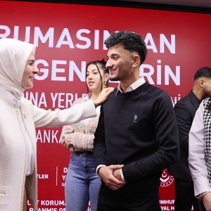 Bakanımız Göktaş devlet korumasındaki gençlerin kamu kurumlarına yerleştirilmesi töreninde konuştu - fotoğraf 3