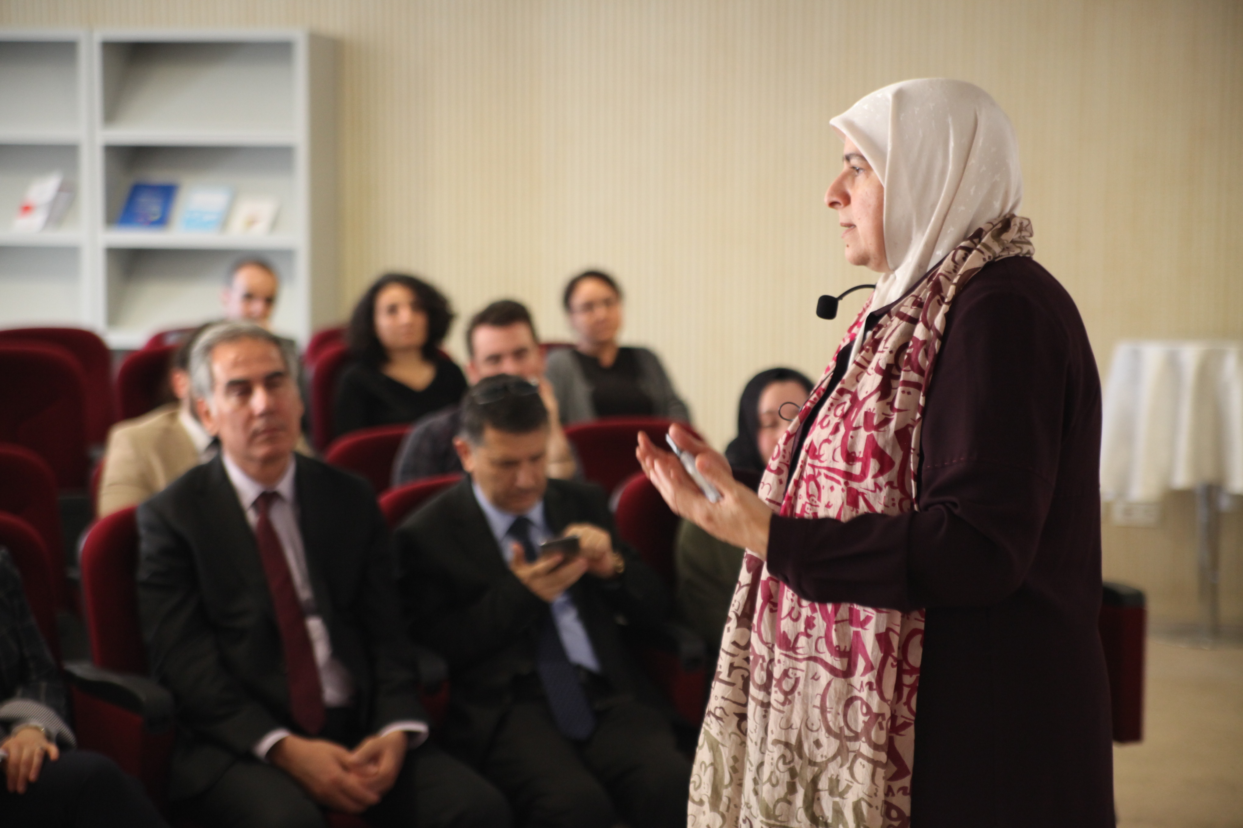 Aile ve Toplum Düşünce Atölyesi Konferansları Başladı