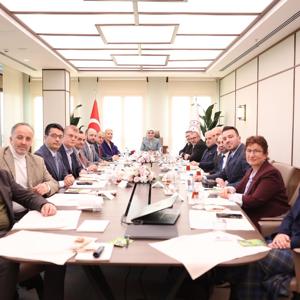 Bakanımız Göktaş, İstanbul'da basın kuruluşlarının temsilcileriyle bir araya geldi - fotoğraf 1