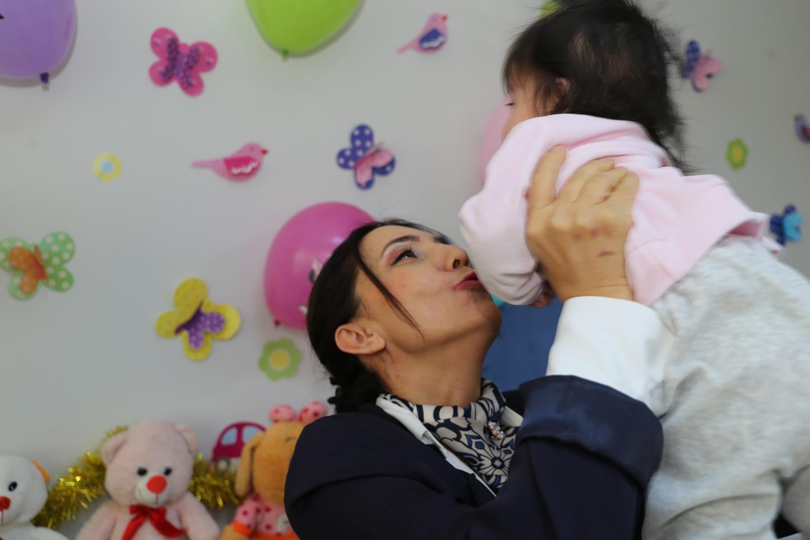 Geçici Koruyucu Aile Modeli Kapsamında İlk Bebek Koruyucu Ailesine Kavuştu