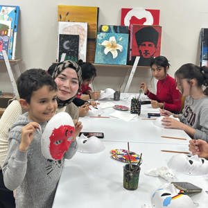 Karabük Çocuk Hakları Komitesi Atölye Çalışmalarında Renkli Bir Gün - fotoğraf 6