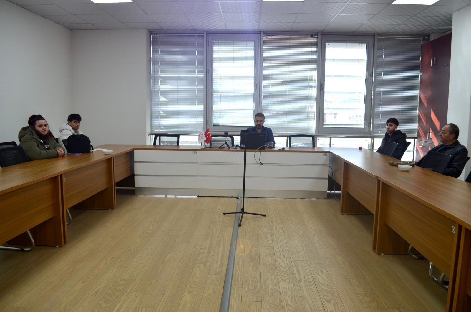 İş Hayatına Uyum Semineri