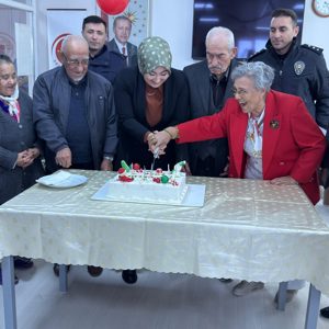 Yaşlılarımızın Yeni Yılını Kutladılar  - fotoğraf 1