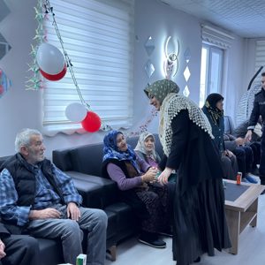Yaşlılarımızın Yeni Yılını Kutladılar  - fotoğraf 3