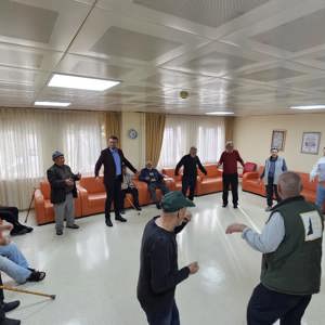 Huzurevinde Kalan Sakinlerimize Yönelik Kahkaha Yogası Etkinliği Gerçekleştirildi - fotoğraf 1