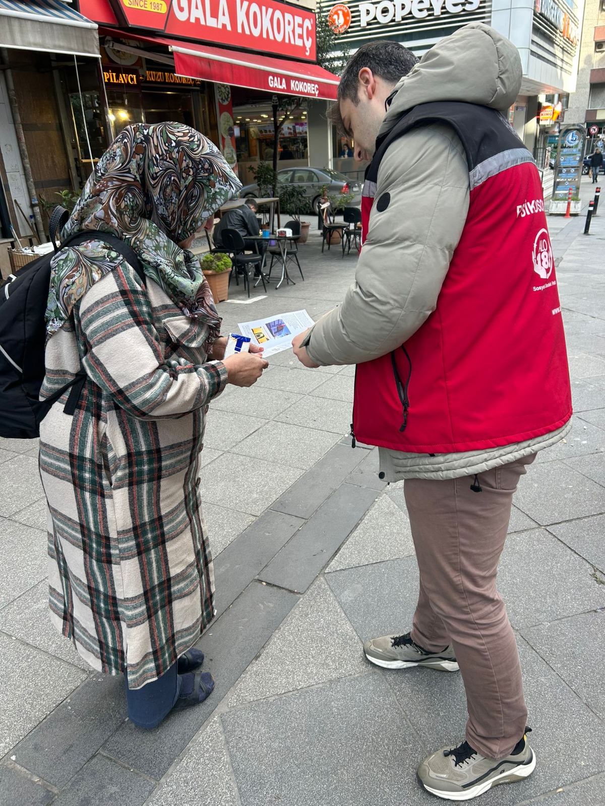 İl Genelinde Mobil Sosyal Hizmet Noktalarıyla Koruyucu ve Önleyici Hizmetlere Yönelik Bilgilendirme Faaliyetleri Gerçekleştirildi
