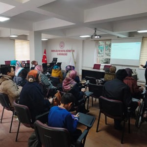 Otizmli Bireylerin Bakıcılarına Yönelik Düzenlenen Eğitimin Son Oturumu Gerçekleştirildi - fotoğraf 1