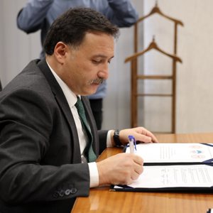 Naciye-Ramazan Büyükkılıç ve Kızları Alzheimer Aktif  Yaşam Merkezi Hizmet Binasının Aile ve Sosyal Hizmetler İl Müdürlüğüne Devri Protokolü İmzalandı - fotoğraf 3