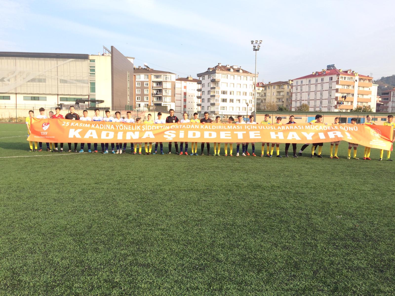 Futbol Müsabakası Düzenlendi