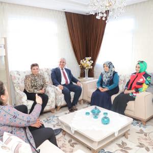 AZİZ ŞEHİDİMİZ İBRAHİM YÜCE’NİN KIYMETLİ EMANETİNE ANLAMLI ZİYARET - fotoğraf 2
