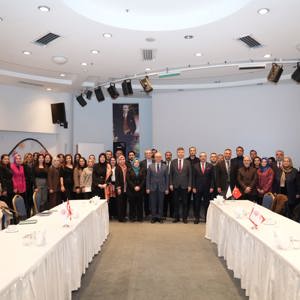 “Bilinçli Eller Mutlu Hayatlar” Projesi Kapsamında Yaşlanma Süreci ve Bakım Uygulamaları Ele Alındı - fotoğraf 1