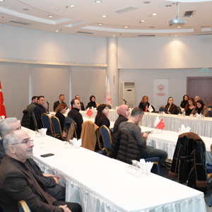 “Bilinçli Eller Mutlu Hayatlar” Projesi Kapsamında Yaşlanma Süreci ve Bakım Uygulamaları Ele Alındı - fotoğraf 8