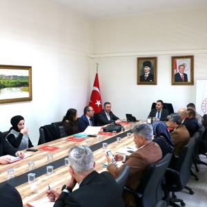 Güçlendirilmiş Bakım Modelinin İhtisaslaştırılmış Çocuk Evlerine Uygulanmasına Dair Protokol Eylem Planı kapsamında değerlendirme ve istişare toplantısı gerçekleştirildik. - fotoğraf 4