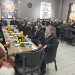 Yaşlılarımız Öğle Yemeğinde Bir Araya Geldi. - fotoğraf 1
